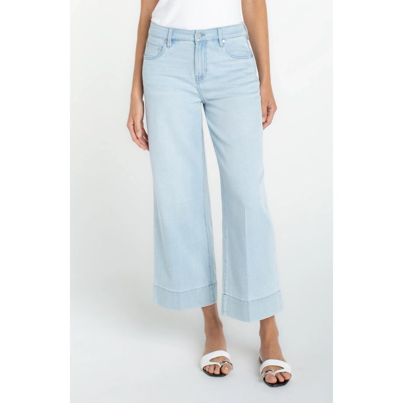 Stride Crop Wide Leg Pant