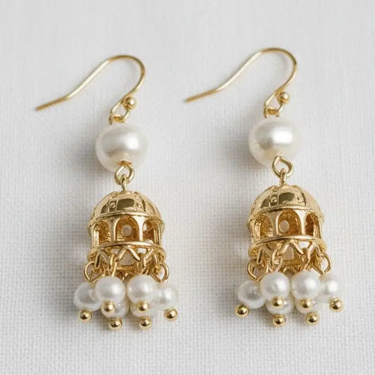 PEARL TASSEL DROP E