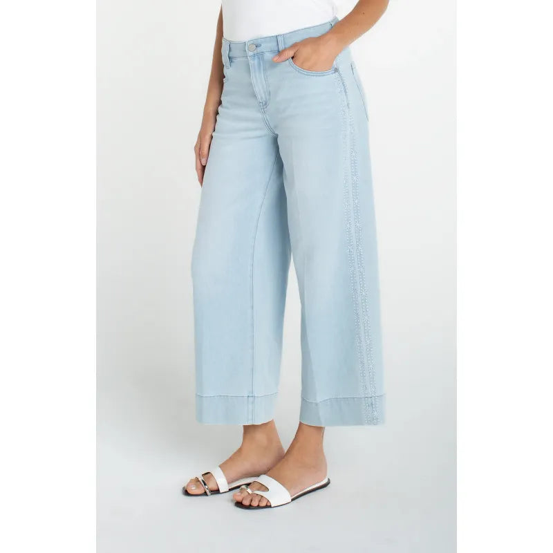 Stride Crop Wide Leg Pant