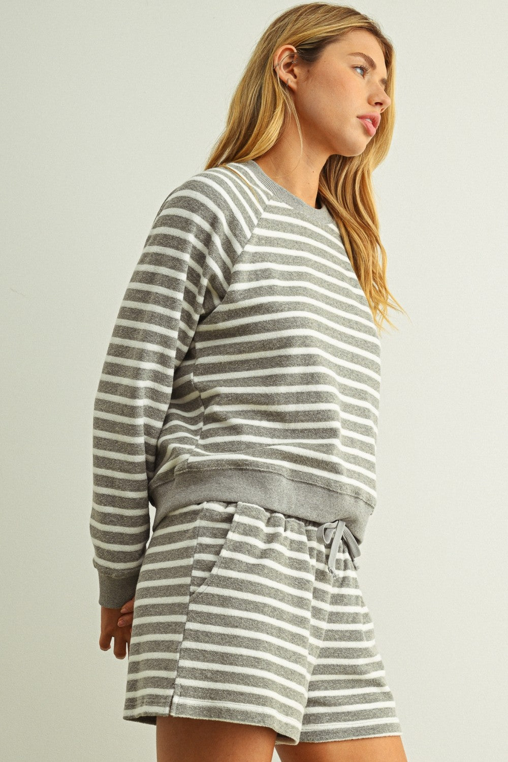 STRIPED TERRY SWEATSHIRT